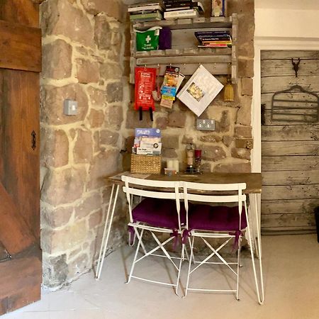 Ferienwohnung Burtys Snug Cromford Nr Matlock Historic Unesco Exterior foto