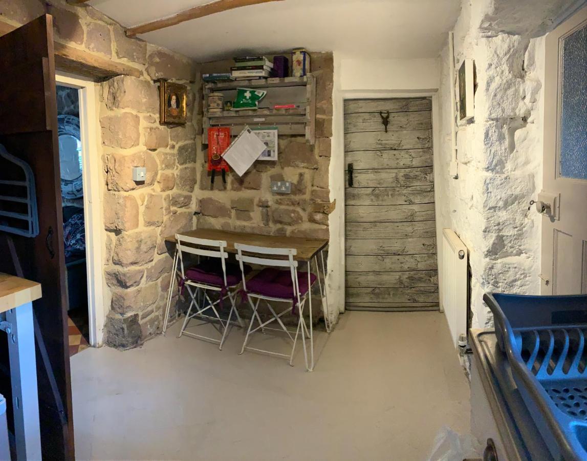 Ferienwohnung Burtys Snug Cromford Nr Matlock Historic Unesco Exterior foto
